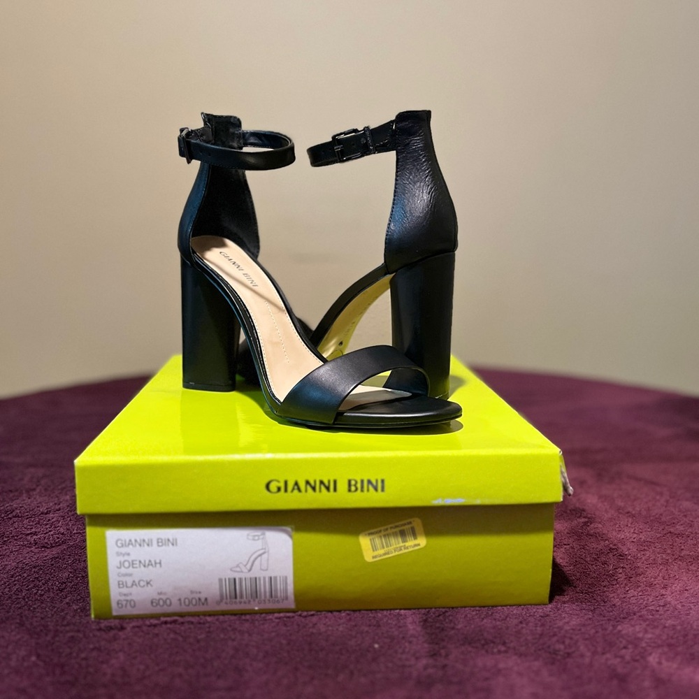 🔥 Gianni Bini Joenah Black Block Heels – Chic & Versatile! 🔥